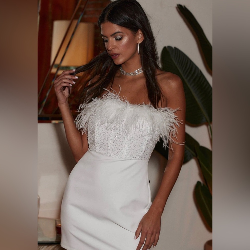 12th Tribe FELICIA WHITE FAUX FEATHER MINI DRESS